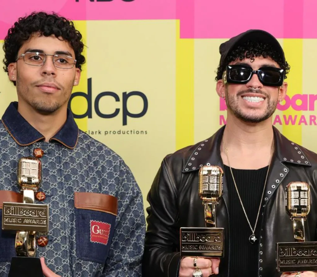 Momento conmovedor: ¡Bad Bunny es captado mostrando cariño a su hermano